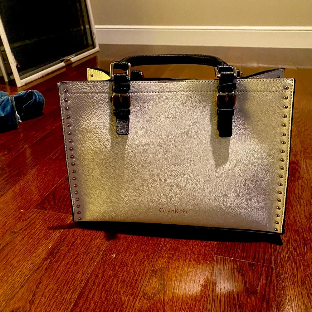 Beautiful leather modest bag